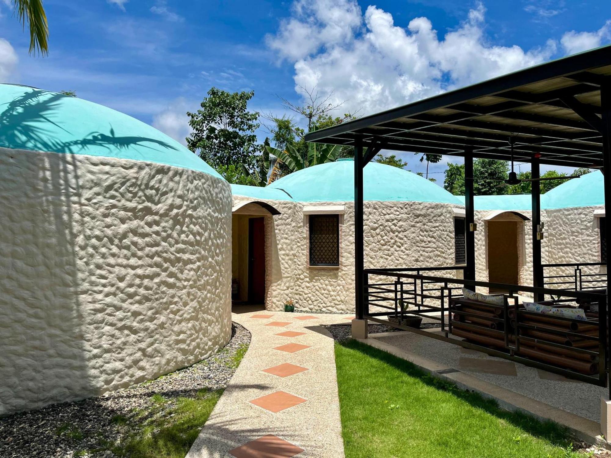 Midnite Inn Panglao-stad Buitenkant foto