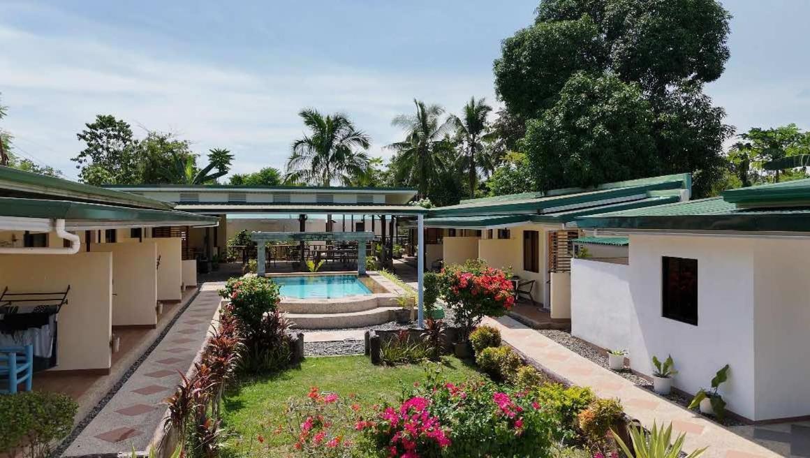 Midnite Inn Panglao-stad Buitenkant foto