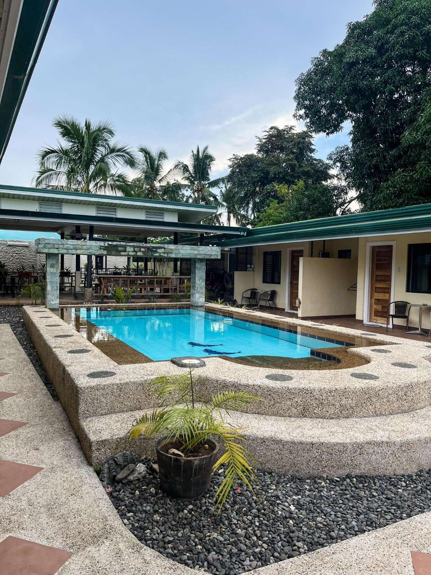 Midnite Inn Panglao-stad Buitenkant foto