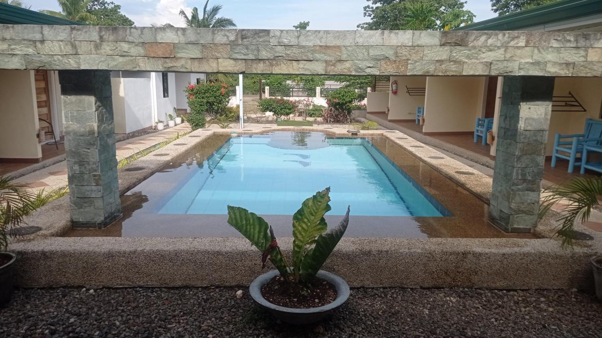 Midnite Inn Panglao-stad Buitenkant foto
