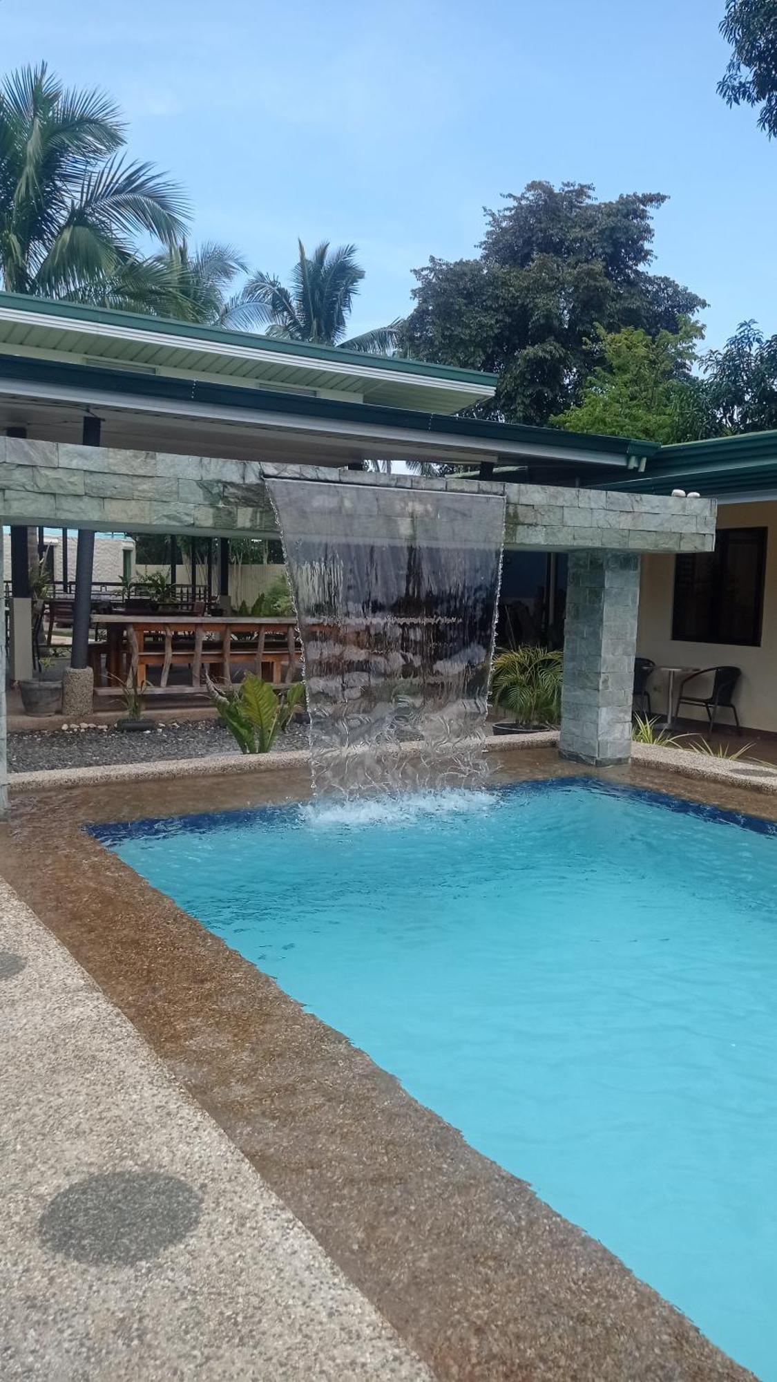 Midnite Inn Panglao-stad Buitenkant foto