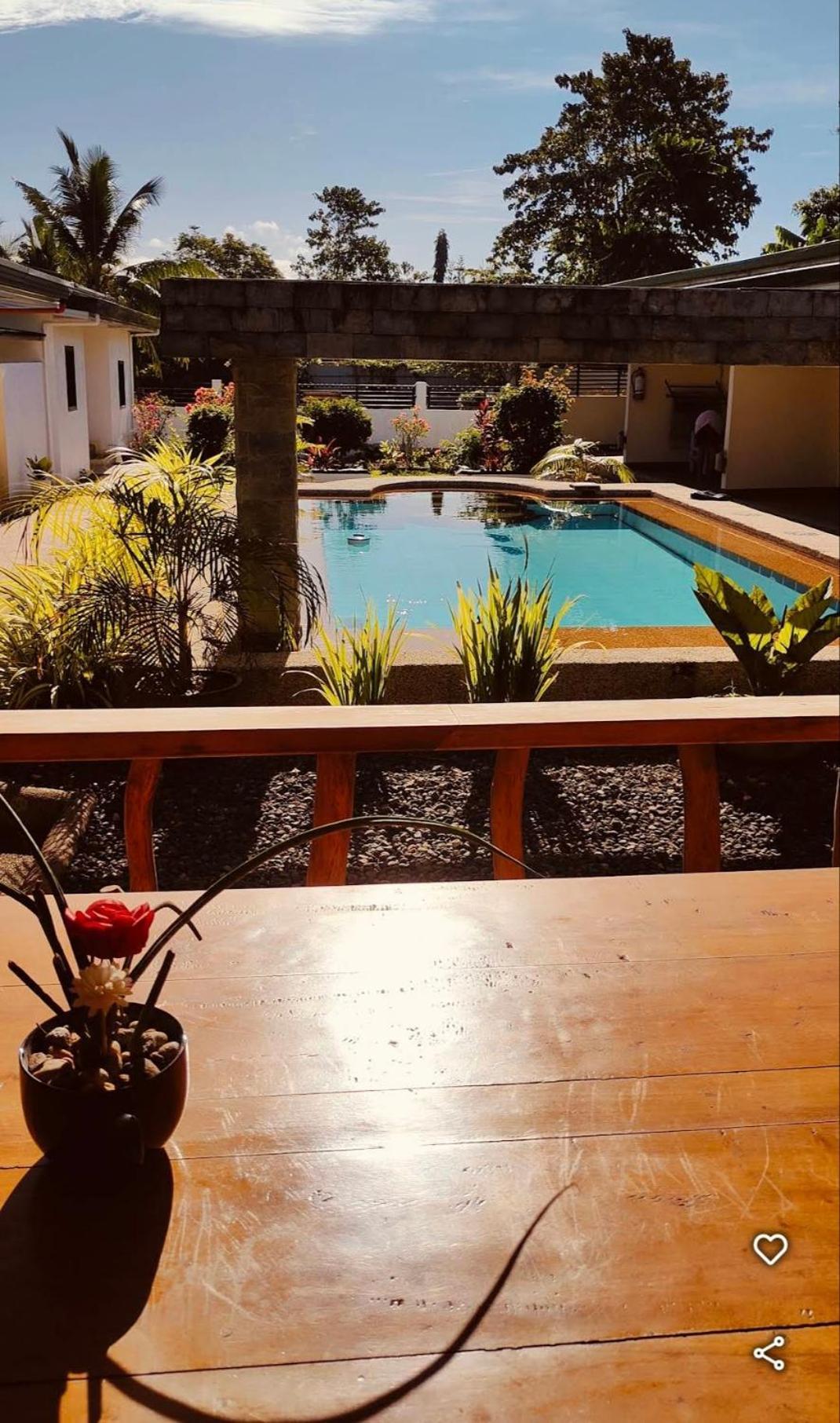 Midnite Inn Panglao-stad Buitenkant foto